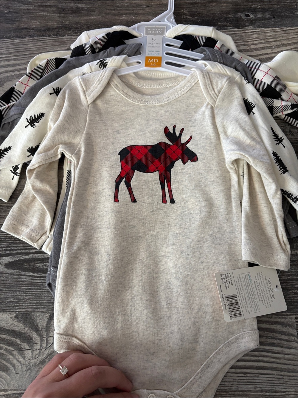 NWT Hudson Baby Onesies 5 pack - Picture 4 of 7